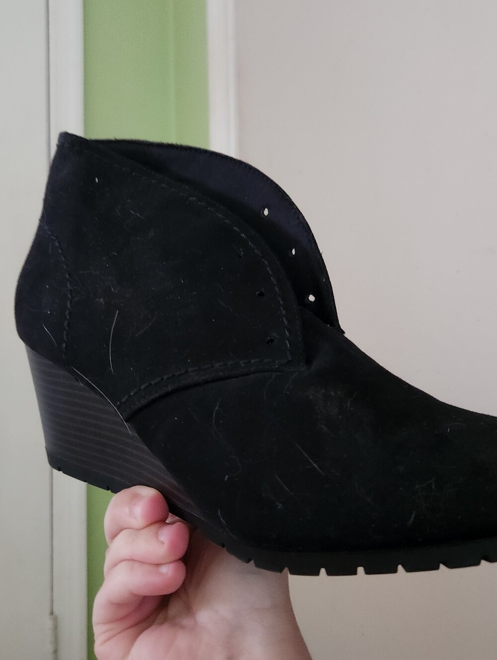 Black Women's Suede Wedge Ankle Boot